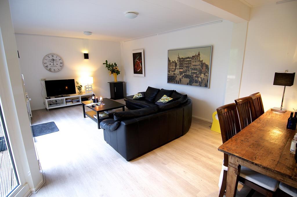 Holiday home Holiday De Zuwe - Loosdrecht